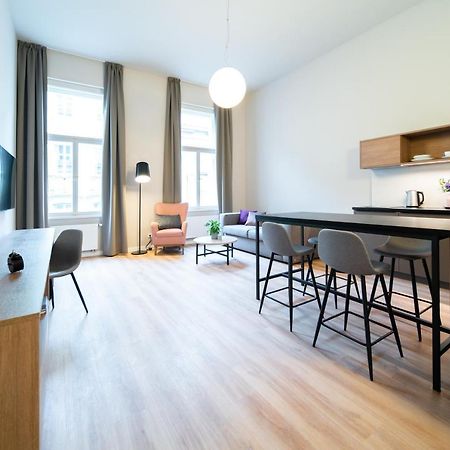 Aparthotel Karl By Zeitraum Praha Exteriér fotografie